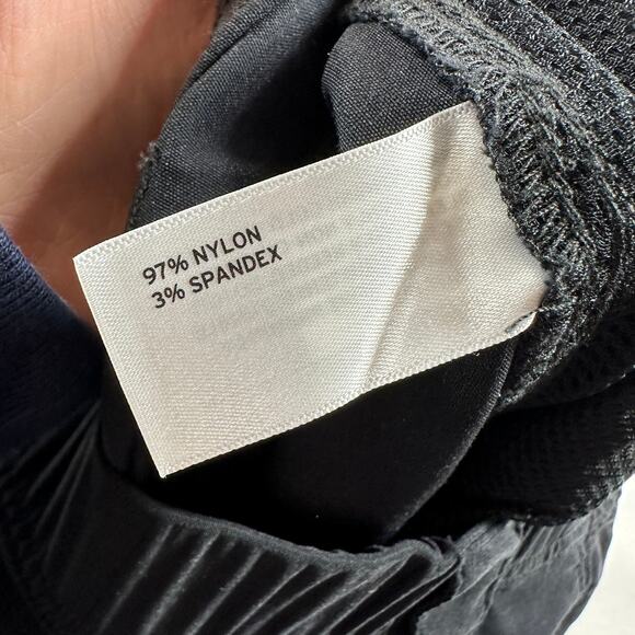 Duluth Trading Co Pants Womens 12 Black Dry on the Fly Bootcut Nylon Roll Up Hem - Picture 4 of 13